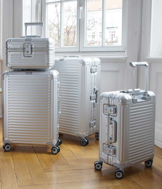 La valigia come accessorio di stile 2026: trend, colori e modelli da avere