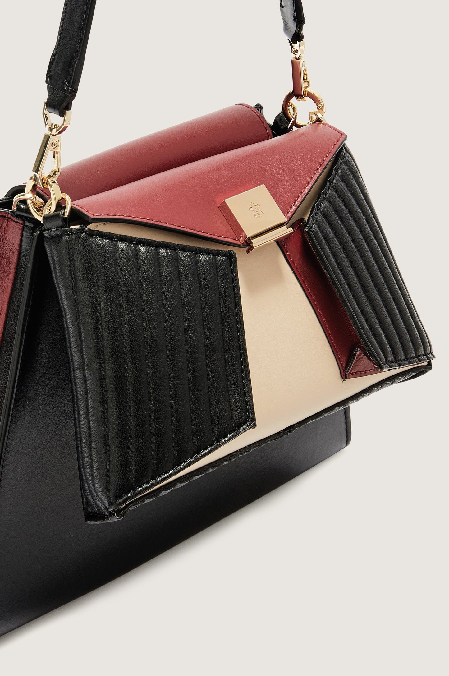 LIZ TWIN EMBOSSED