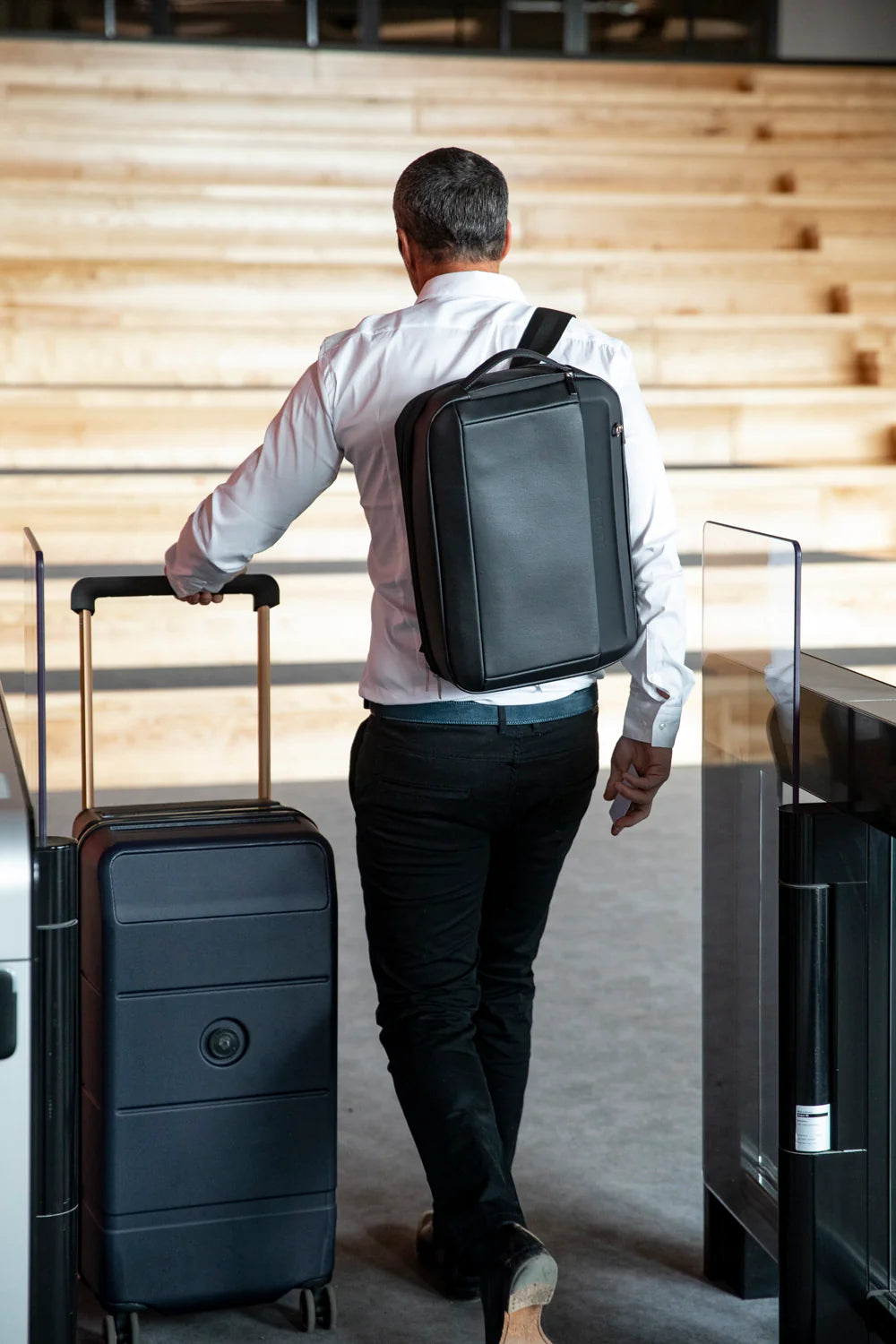 KABUTO TRUNK suitcase
